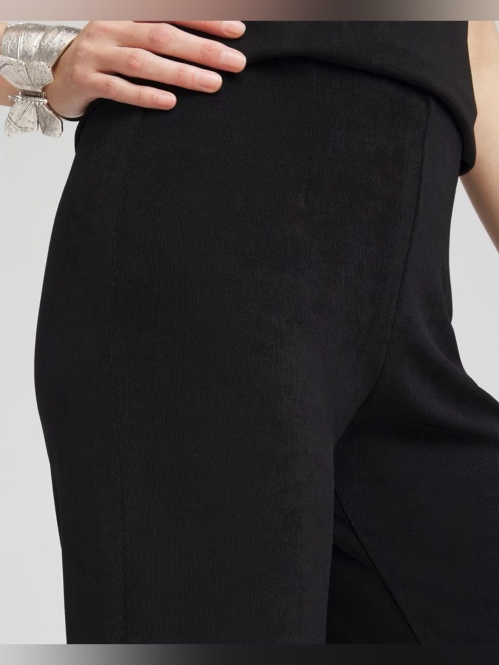 Chico's Travelers No Tummy Cropped Pull-On Pants Black Size 1 = Medium Highrise - Picture 3 of 9